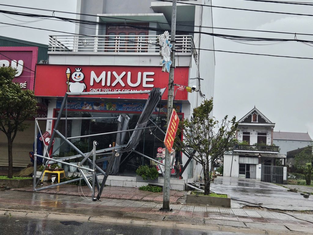Thiệt hại do bão