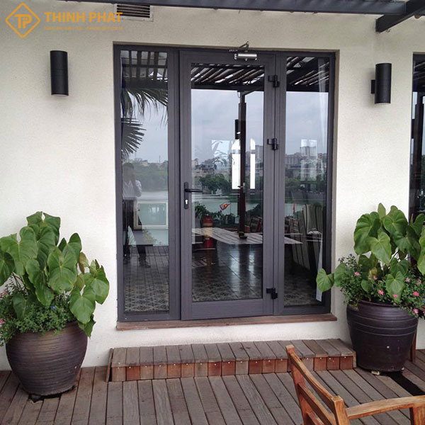 Cửa đi mở quay 2 cánh (2)
